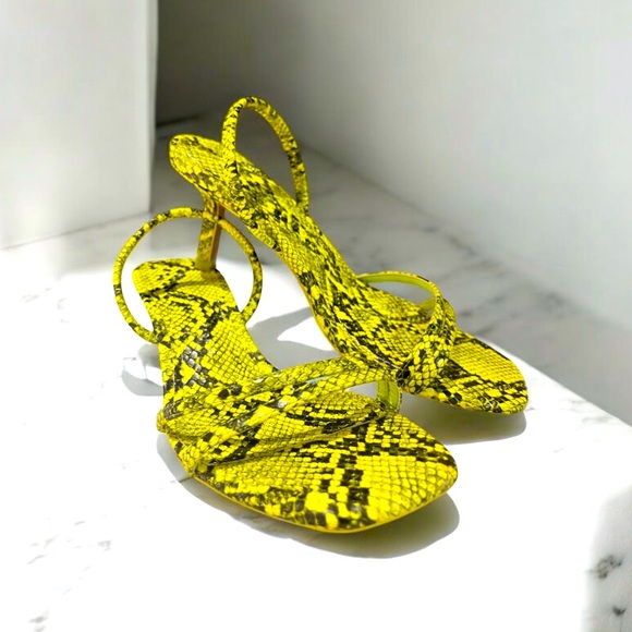 ZARA Size EU36 Yellow color snake pattern. - Picture 3 of 6